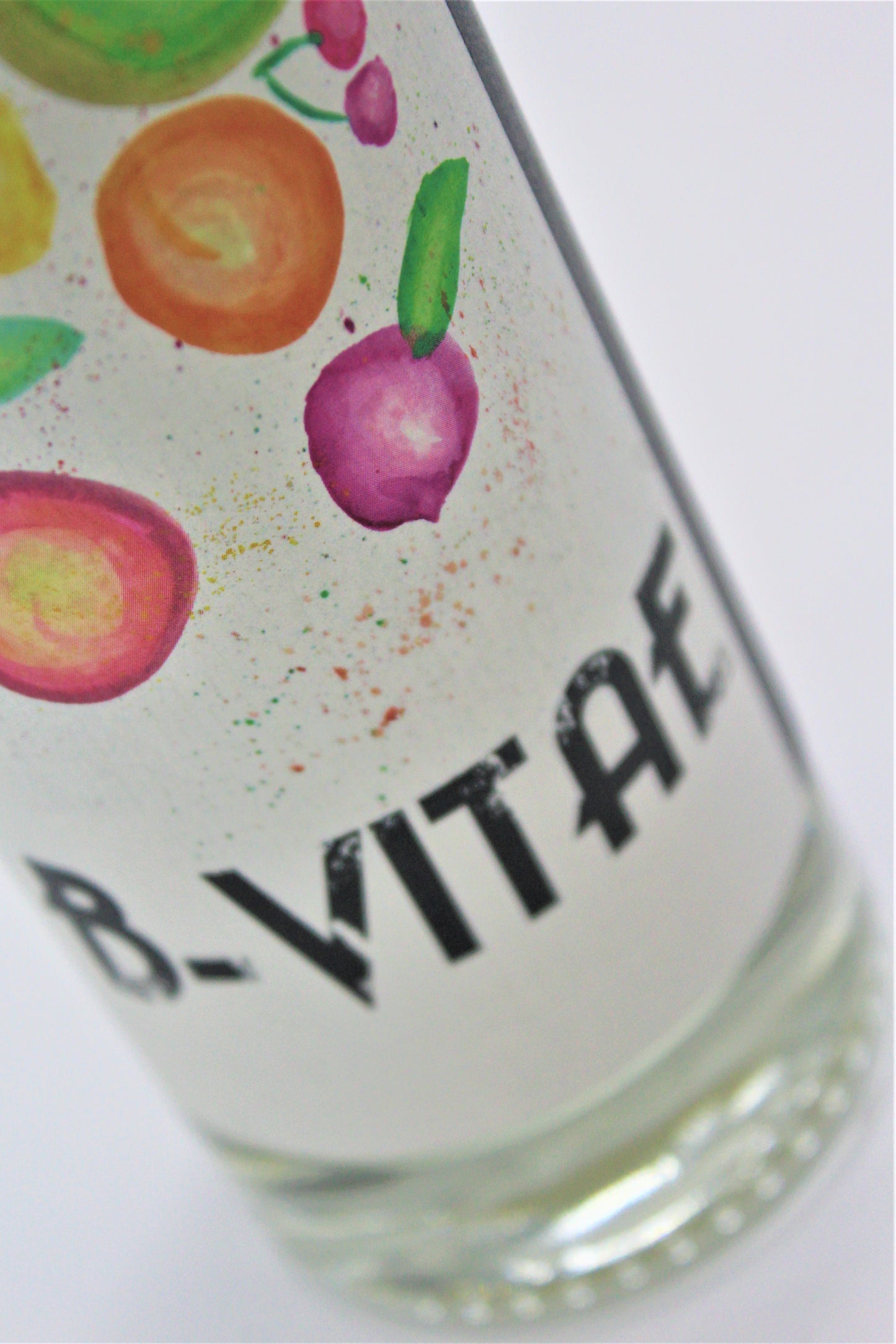 etichetta di B•VITAE Ciliegia della Recca acquavite di frutta artigianale 100% italiana