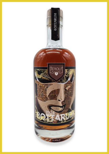 bottiglia di BOTTARUM 2024 rum artigianale 100% italiano da puro succo di canna da zucchero 